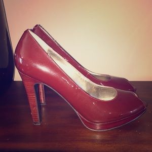 Reddish brown peep toe Nine West heels